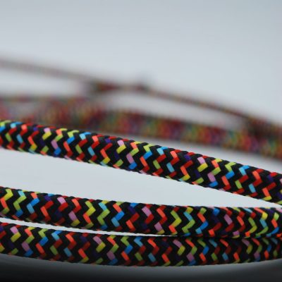 Een afbeelding van een regenboog textielsnoer van Die-saain.nl